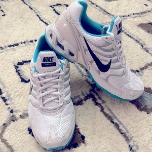 Nike Air Max Torch 4 Sneakers